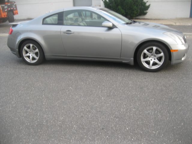 Infiniti G35 2004 photo 1