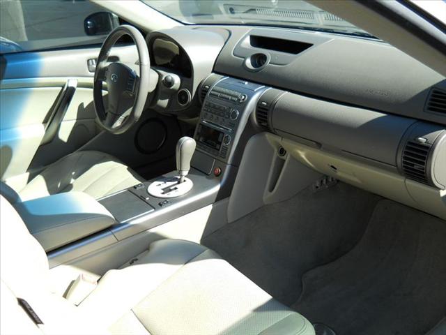 Infiniti G35 2004 photo 2