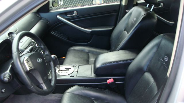Infiniti G35 2004 photo 3