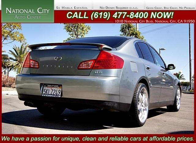 Infiniti G35 2004 photo 2