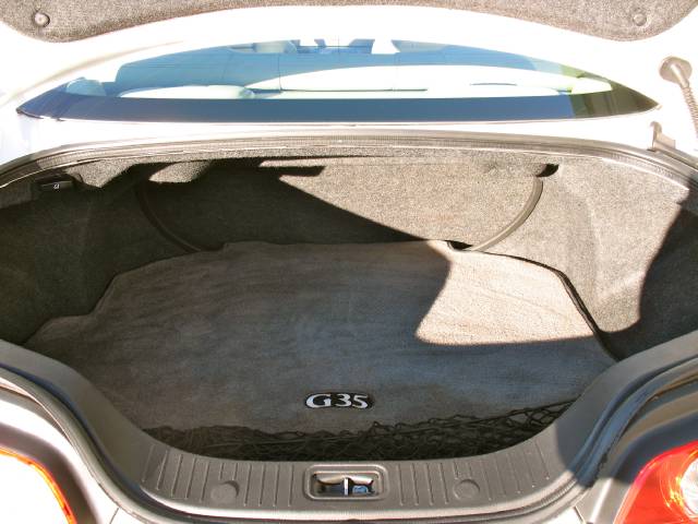 Infiniti G35 2004 photo 1