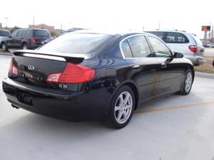 Infiniti G35 2004 photo 2