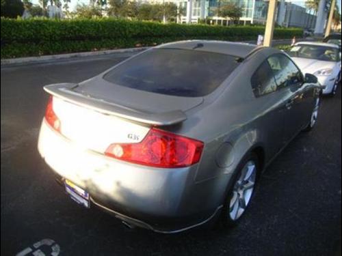 Infiniti G35 2004 photo 4