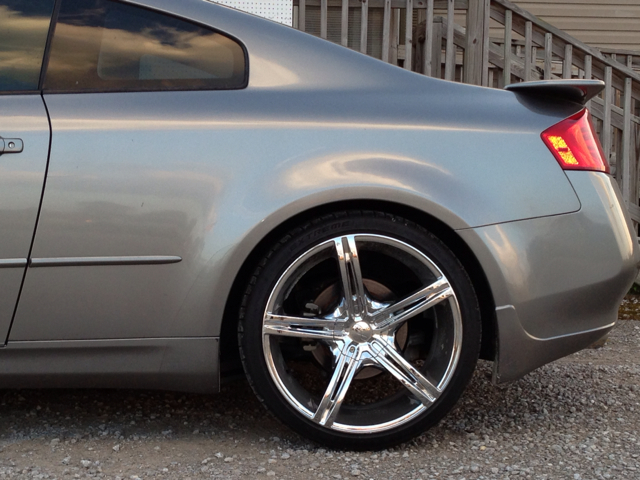 Infiniti G35 2004 photo 4