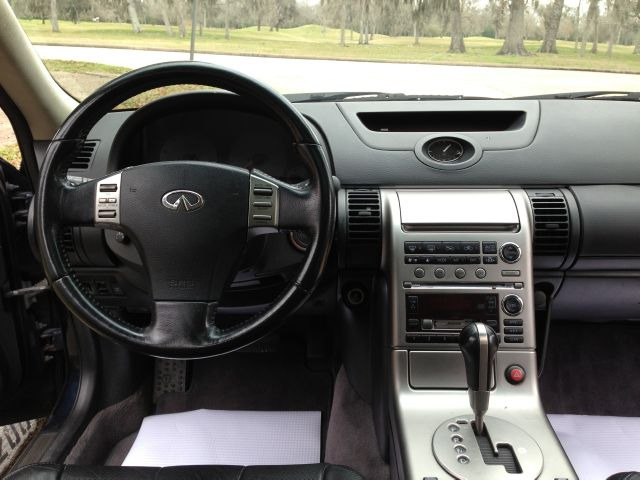 Infiniti G35 2004 photo 1