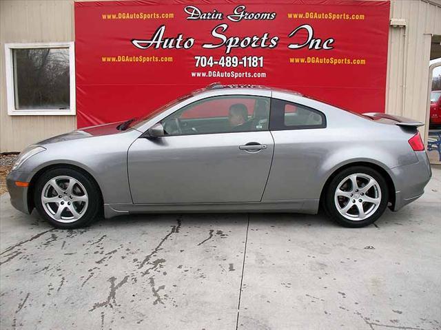 Infiniti G35 2004 photo 3