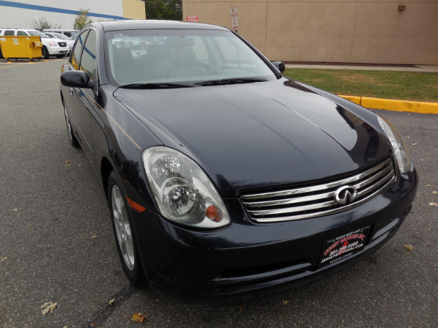 Infiniti G35 5DR WGN FWD AT Sedan