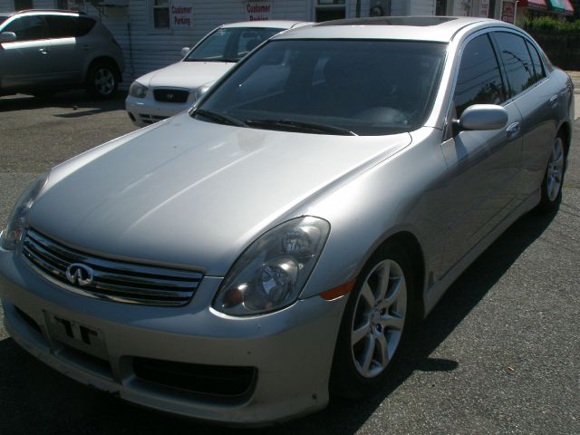 Infiniti G35 5DR WGN FWD AT Sedan