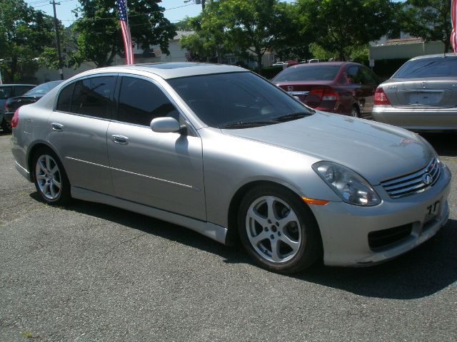 Infiniti G35 2004 photo 3