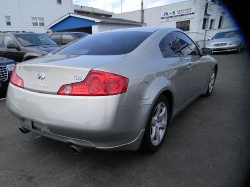 Infiniti G35 2004 photo 2