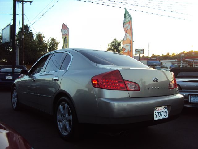 Infiniti G35 2004 photo 1