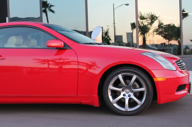 Infiniti G35 2004 photo 12