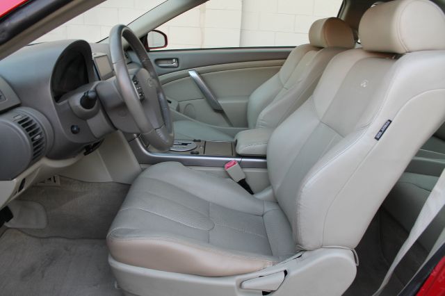 Infiniti G35 2004 photo 2