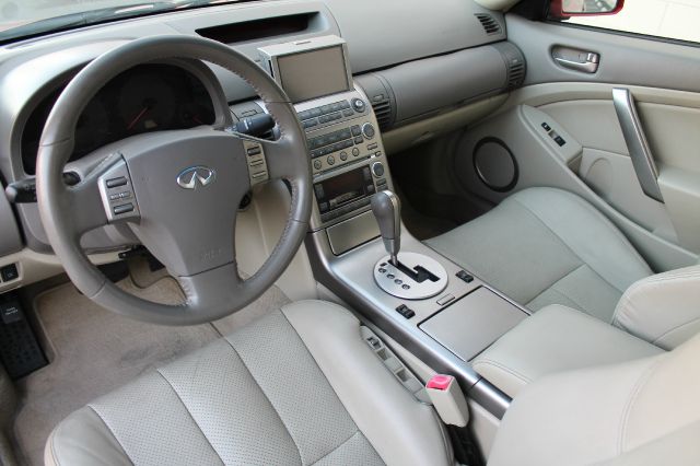 Infiniti G35 2004 photo 7