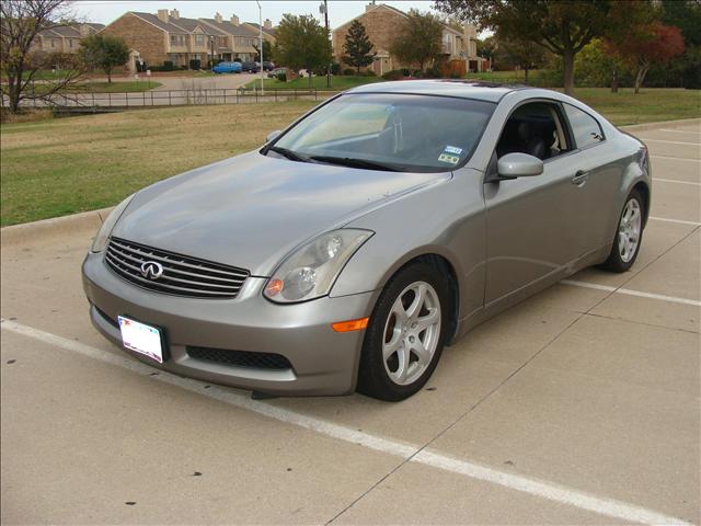Infiniti G35 2004 photo 2