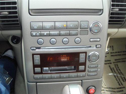 Infiniti G35 2004 photo 2