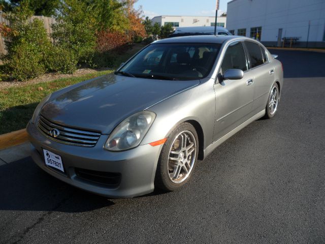 Infiniti G35 2004 photo 4