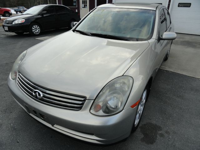 Infiniti G35 2004 photo 3