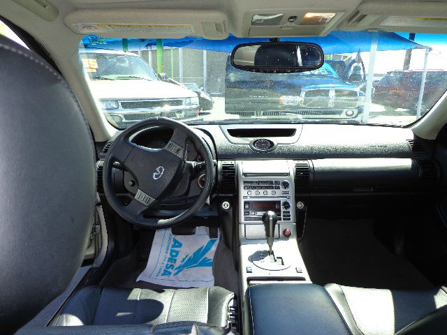 Infiniti G35 2004 photo 2