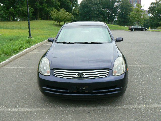 Infiniti G35 2004 photo 3