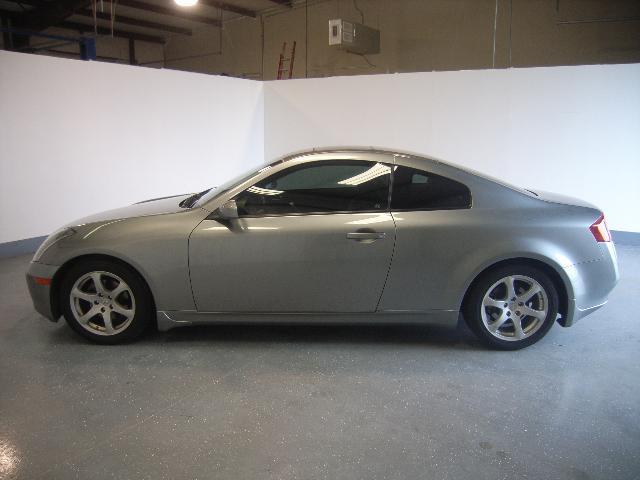Infiniti G35 Base Coupe