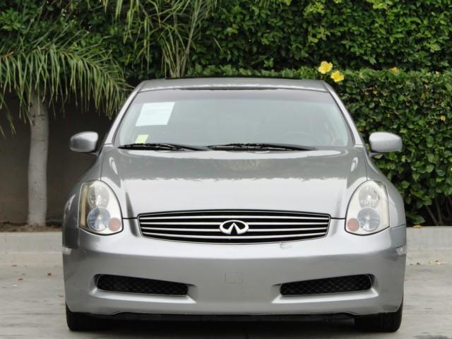 Infiniti G35 2004 photo 2