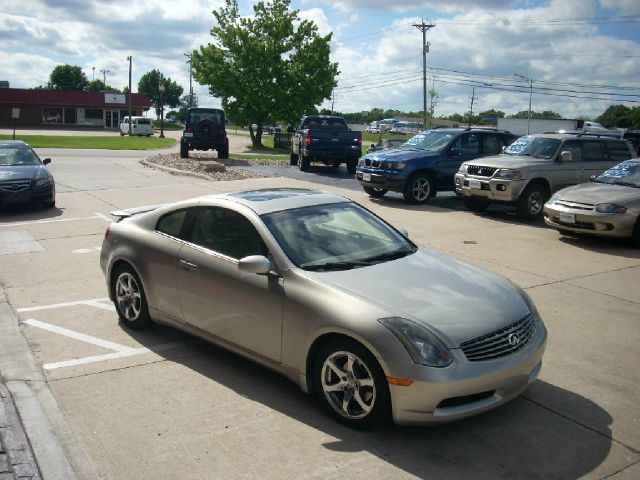Infiniti G35 2004 photo 1