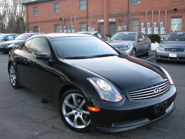 Infiniti G35 S - AWD Coupe
