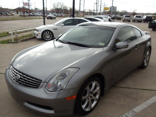 Infiniti G35 2004 photo 2