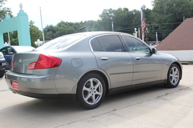 Infiniti G35 2004 photo 1