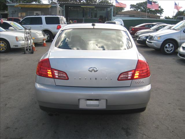 Infiniti G35 2004 photo 4