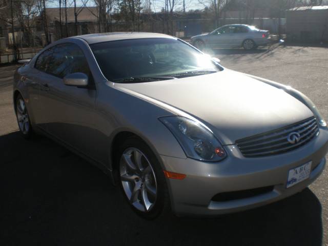 Infiniti G35 2004 photo 1