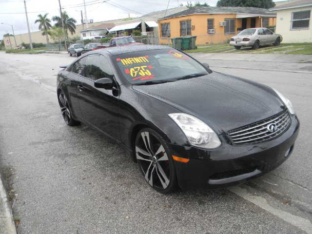 Infiniti G35 2004 photo 2