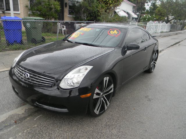 Infiniti G35 2004 photo 3
