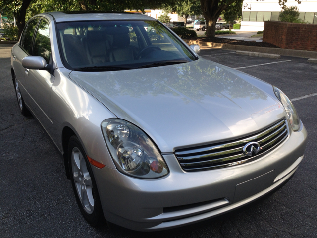 Infiniti G35 2004 photo 2
