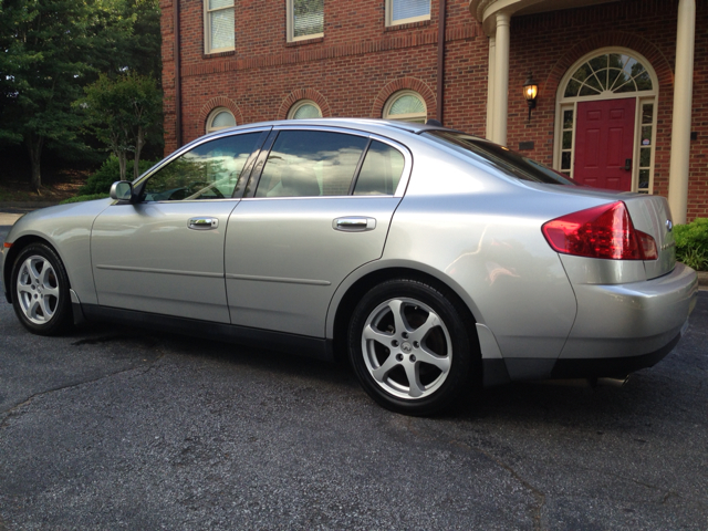 Infiniti G35 2004 photo 3