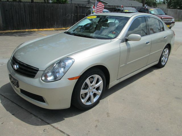 Infiniti G35 2005 photo 12