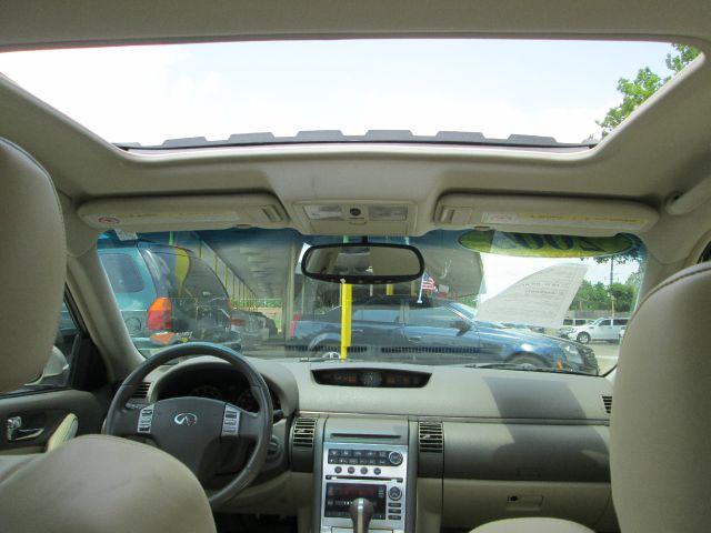 Infiniti G35 2005 photo 2