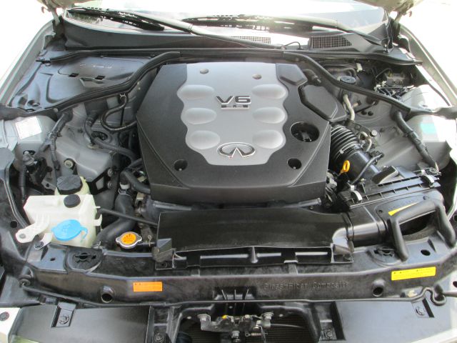 Infiniti G35 2005 photo 4
