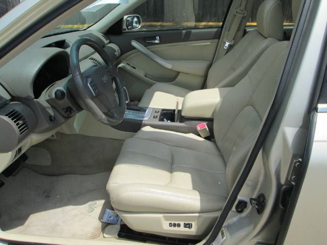 Infiniti G35 2005 photo 6