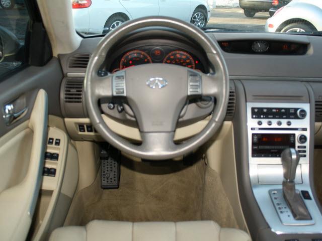 Infiniti G35 2005 photo 5