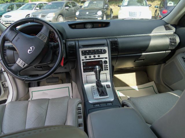 Infiniti G35 2005 photo 1