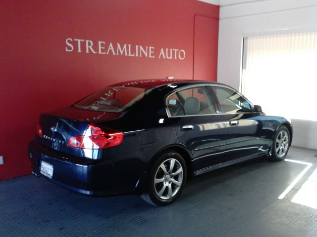 Infiniti G35 2005 photo 1