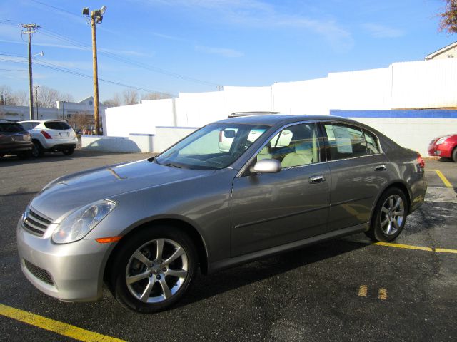 Infiniti G35 2005 photo 1