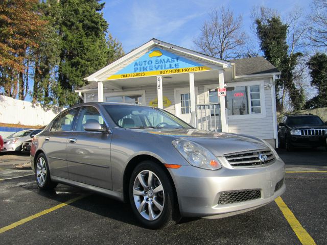 Infiniti G35 2005 photo 4