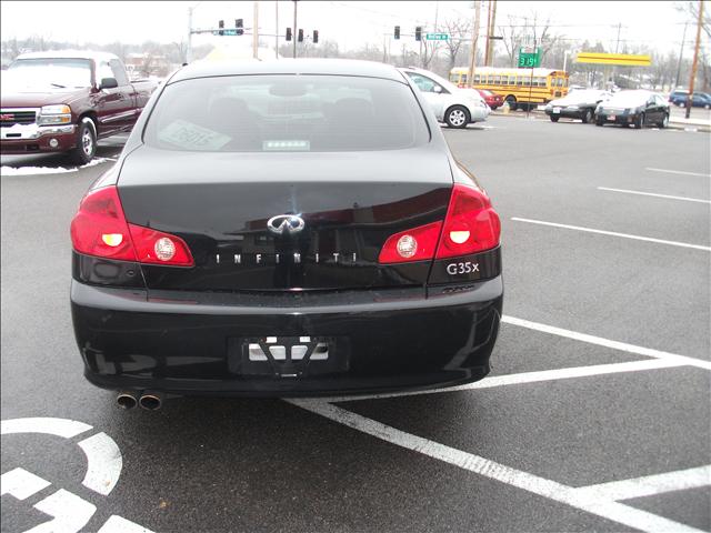 Infiniti G35 2005 photo 4