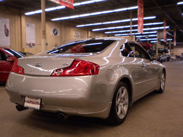 Infiniti G35 2005 photo 3