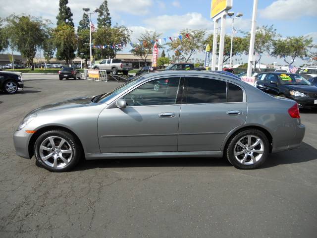 Infiniti G35 2005 photo 4