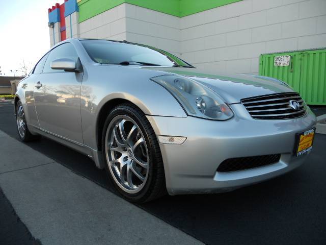 Infiniti G35 2005 photo 2