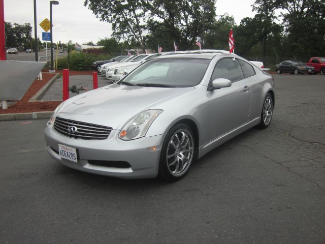 Infiniti G35 2005 photo 3